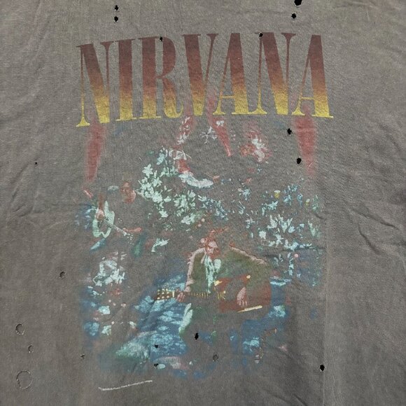 Nirvana MTV Unplugged in New York Grunge Band Distressed Graphic T-Shirt Size On - Picture 2 of 4